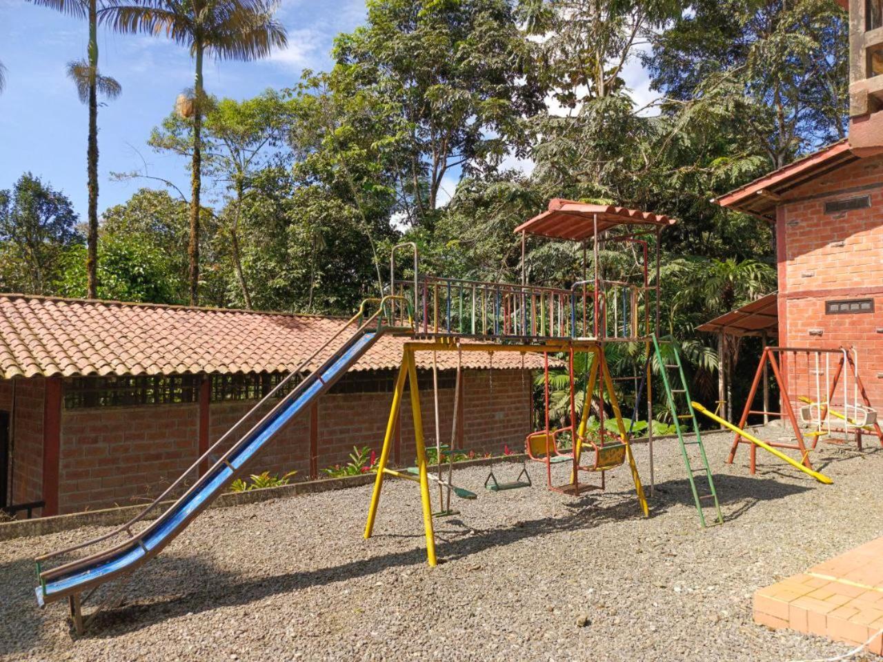 Hosteria Sapos Y Ranas Milpe Kültér fotó